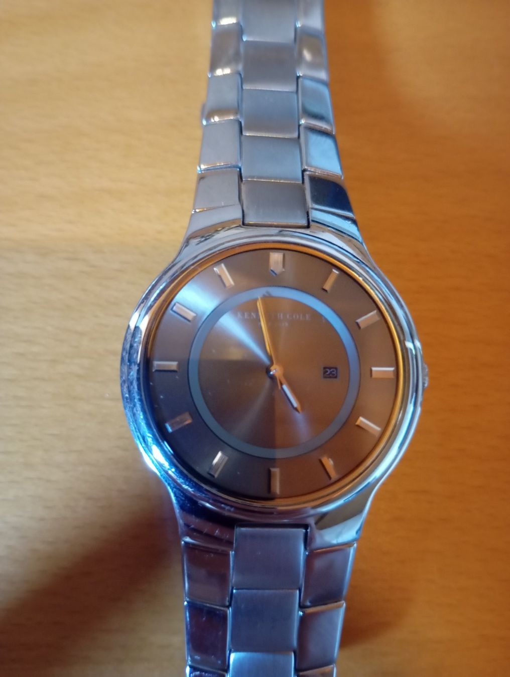 Montres: Kenneth Cole Uhr Silbrig in Box – D'occasion à Bauma par remo223i 2