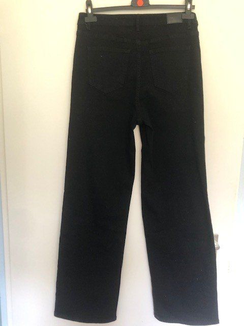 Pantaloni: Damenhose Gr. 38, neu, schwarz – Usato da Benglen venduto da Mohnblume66 5