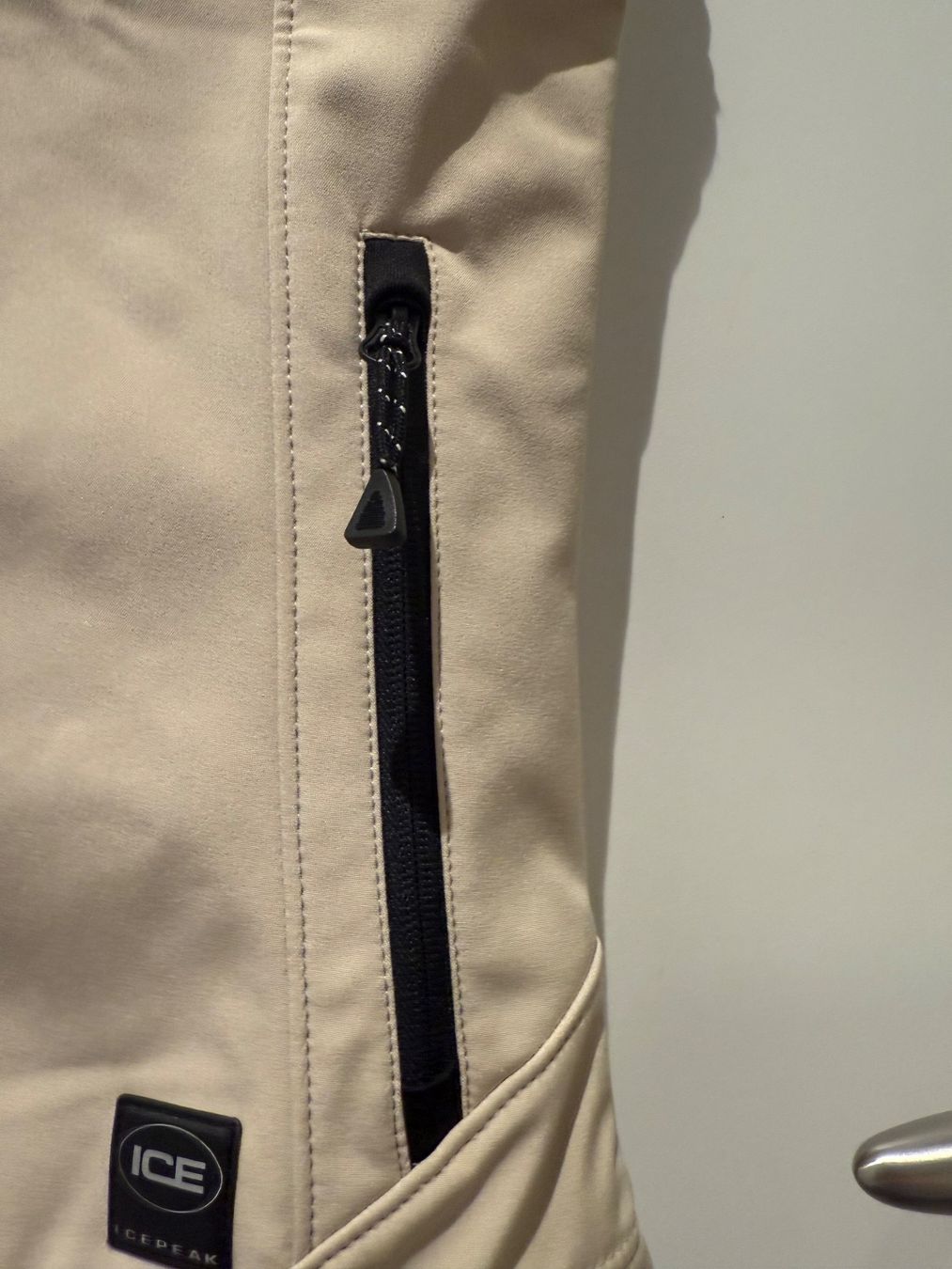 Icepeak Gilets & Westen: Weste Softshell Damen 38 beige von Icepeak einwandfrei – Gebraucht aus Buhwil von Lin66 2