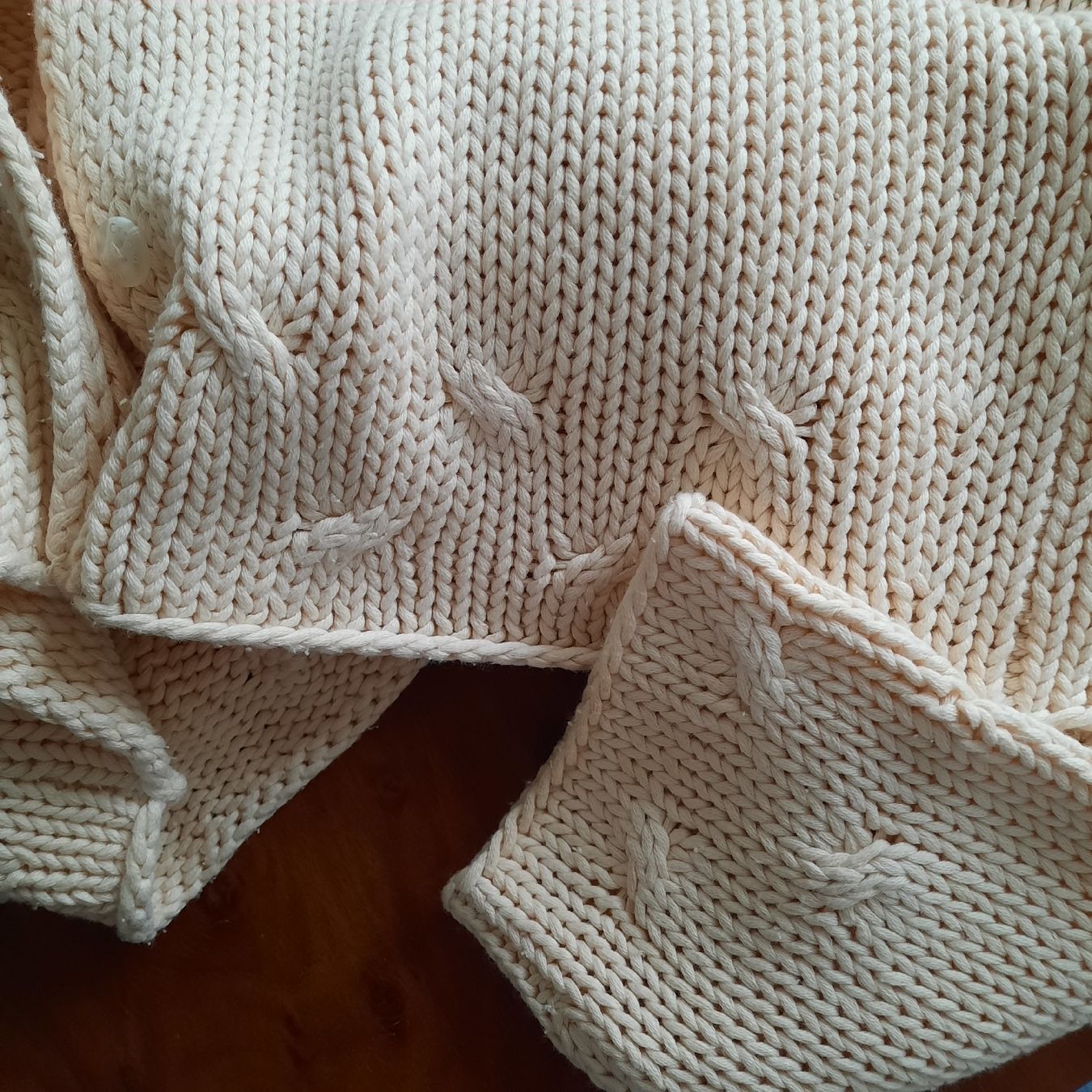 Luisa Cerano Jacken: Strickjacke Luisa Cerano Gr. 36 beige Baumwolle. – Gebraucht aus Hinwil von Wuschi40 5