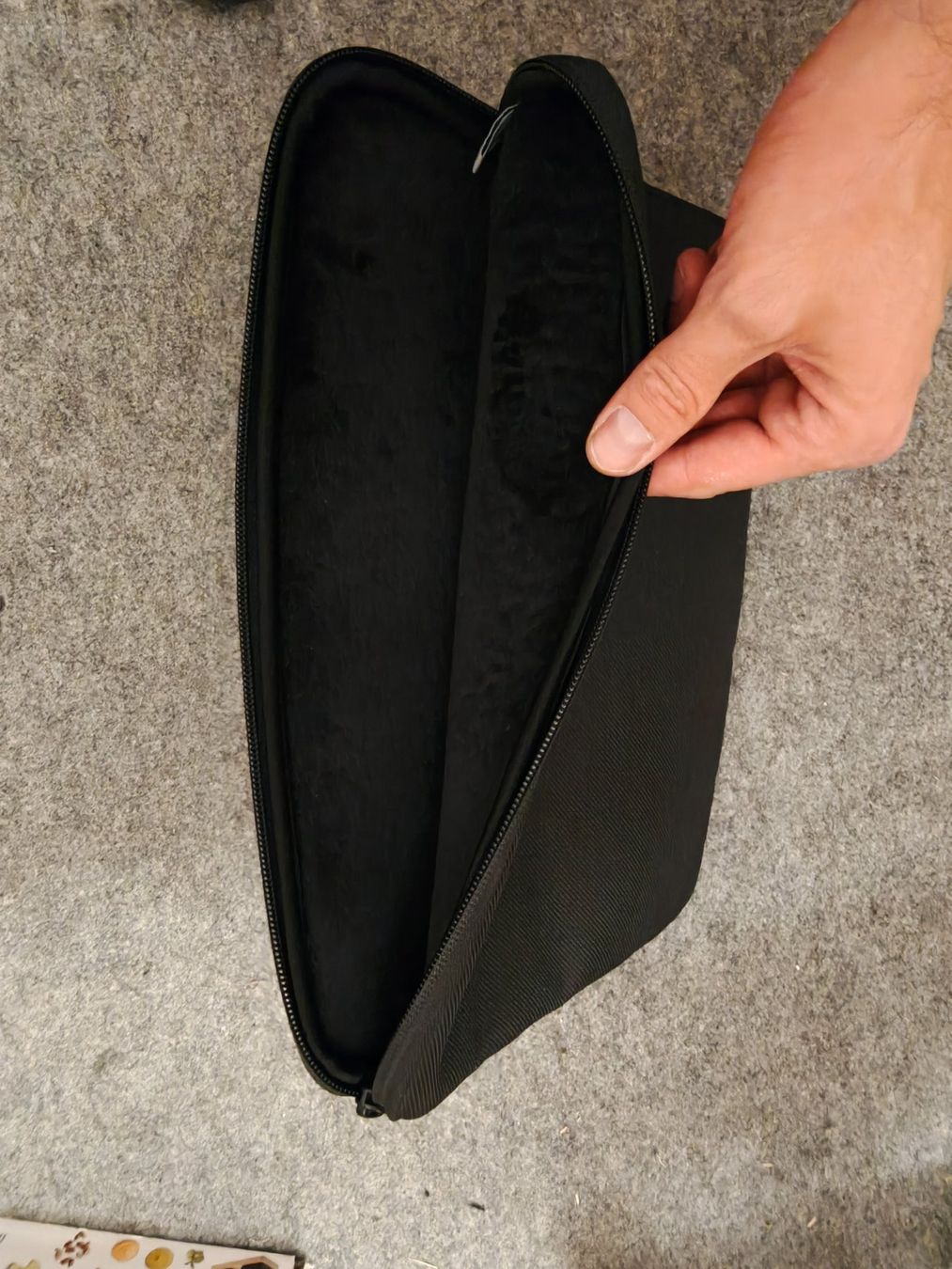 Covers & Taschen: Laptop Notebook Sleeve 13" Zimtstern – Gebraucht aus Zürich von Matthieu60 2
