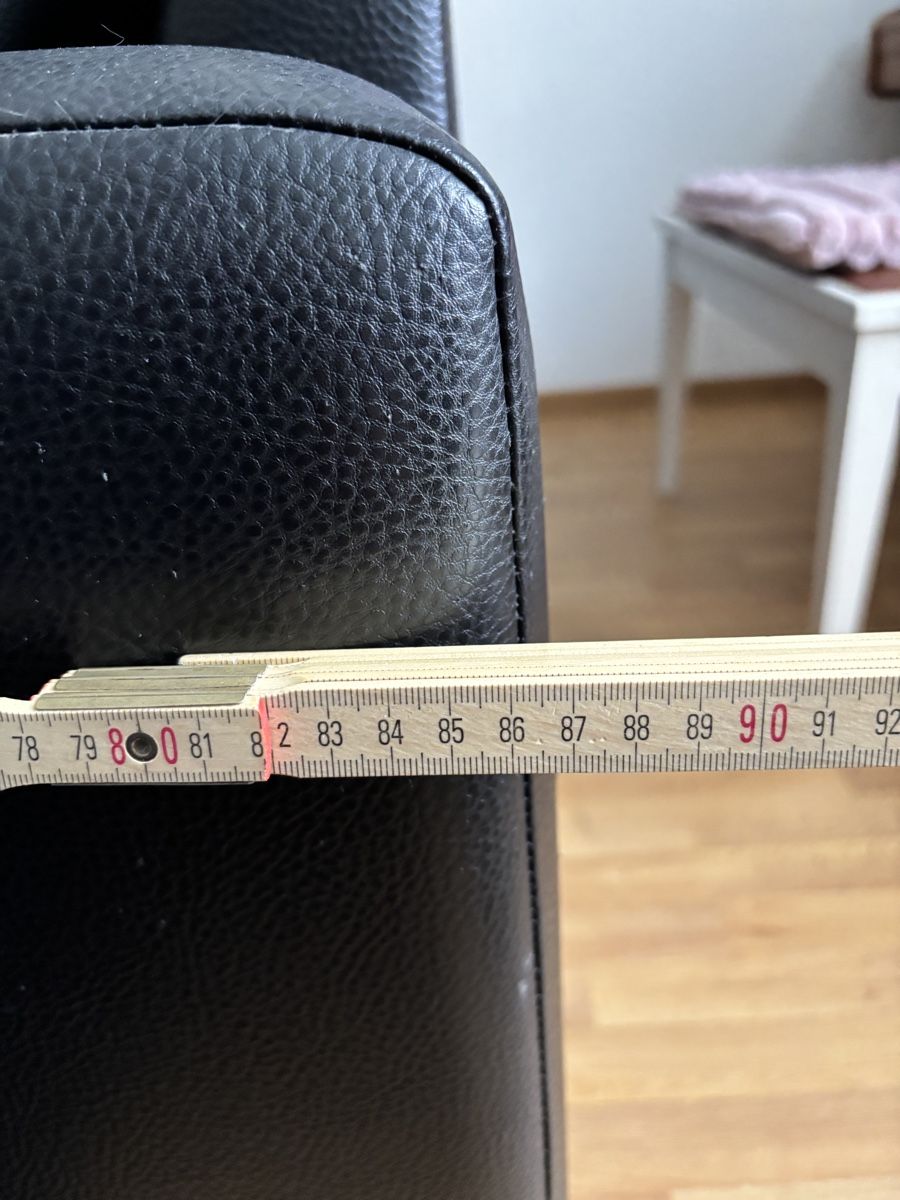 Divani: Elegantes schwarzes 3er Ledersofa – Usato da Luzern venduto da Armastra 4