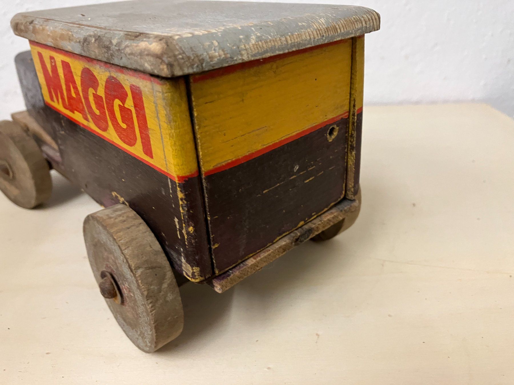 Maggi Giocattoli: rares Maggi-Auto, restaurationsbedürftig – Usato da Sarmenstorf venduto da sammler51 2