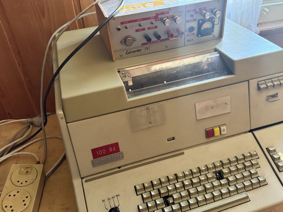 Telefoni: Vintage Fernmelder – Difettoso da Horriwil venduto da Carrera68