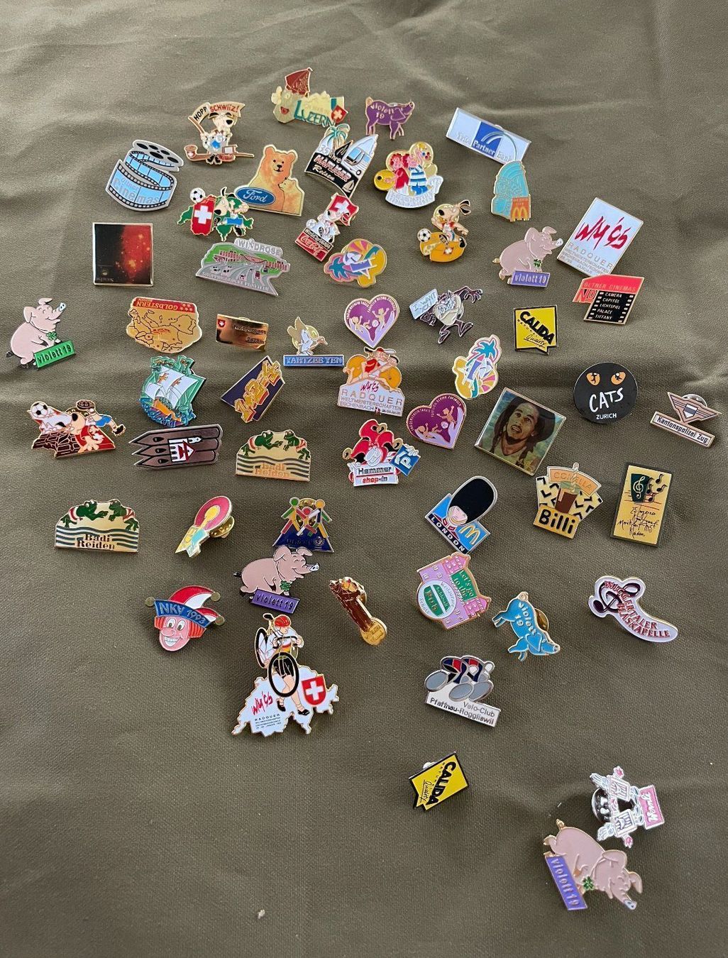 Placchette & Badge: diverse Pins – Usato da Dagmersellen venduto da Arcticsnow2017