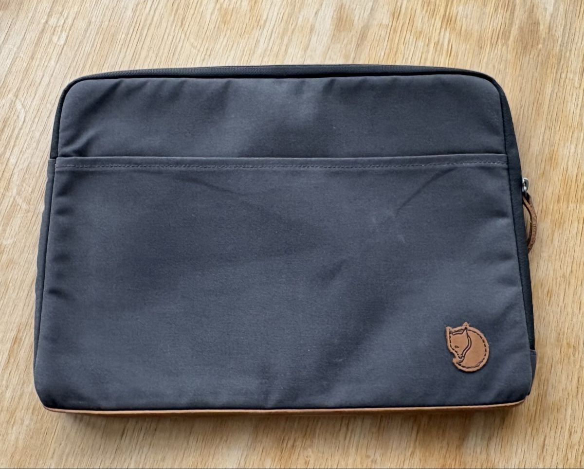 Fjällräven Sacs: Fjäll Raven Laptoptasche 14" – D'occasion à Zürich par supreme93