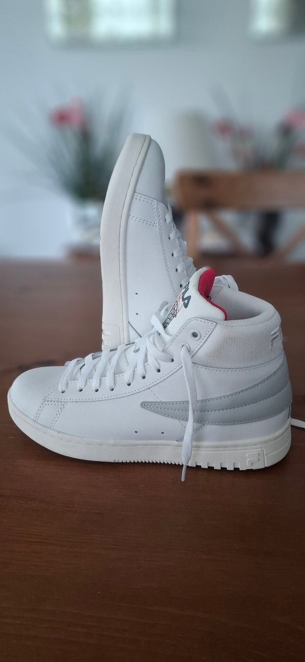 Fila Scarpe da donna: FILA MID HIGH SNEAKER 38 LEDER WEISS NEU – Nuovo e nell'imballaggio originale da Niederrohrdorf venduto da Gummibaerchen01