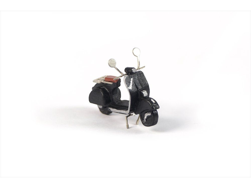 Modellbausätze & Standmodelle: VESPA Motorroller, schwarz, Fertigmodell – Neu und originalverpackt aus Interlaken von F.Loco