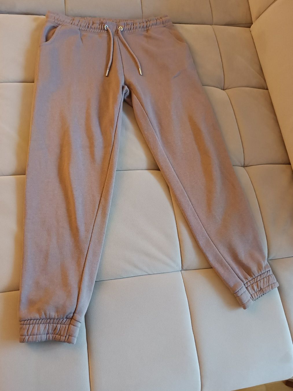 Pantalons: Jogginghose – D'occasion à Benglen par Jumanah