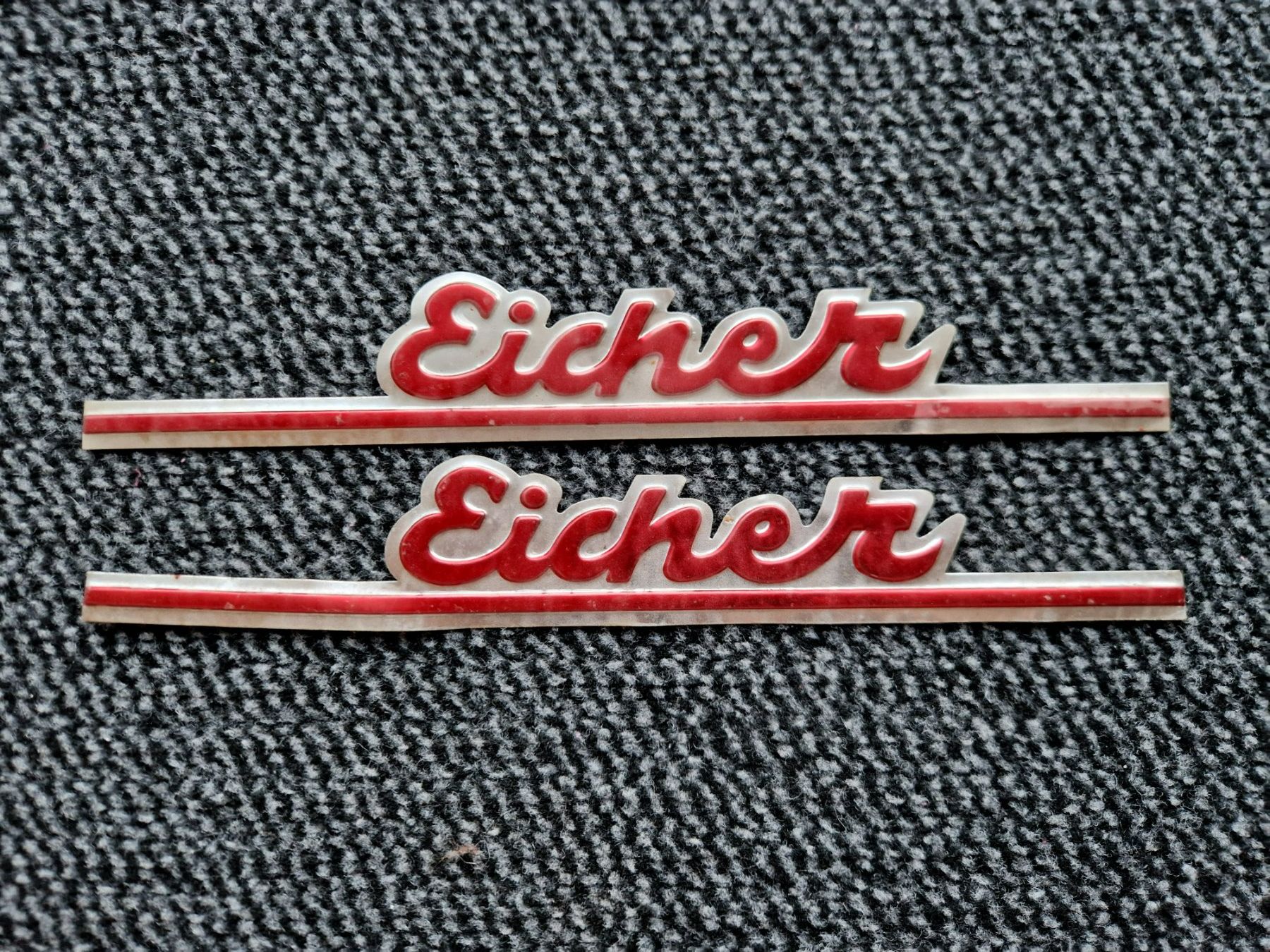 Tracteurs: Eicher Oldtimer Traktor Schriftzüge – D'occasion à Dürnten par Bachtel84