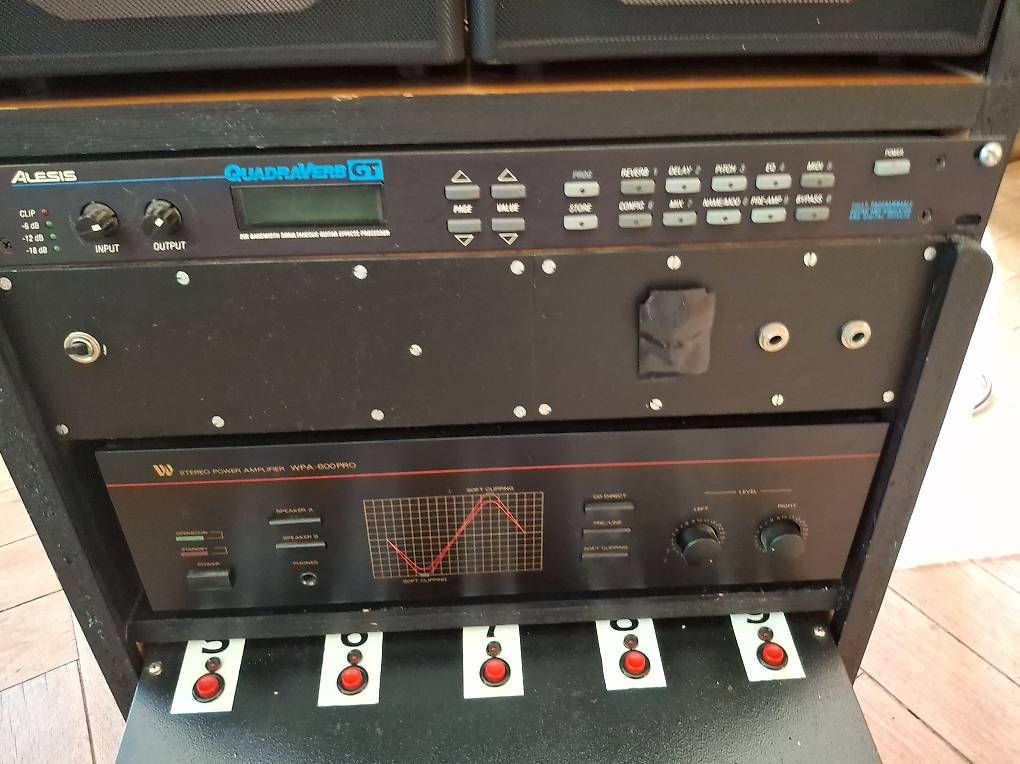 Casse acustiche: Audio-Rack mit Verstärker, Lautsprechern & Effektgerät – Usato da Rüti ZH venduto da Liliane_market 3