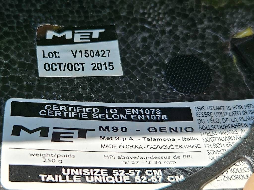 Caschi: Casque vélo pour enfant – Usato da Cornaux NE venduto da ViOX363 1
