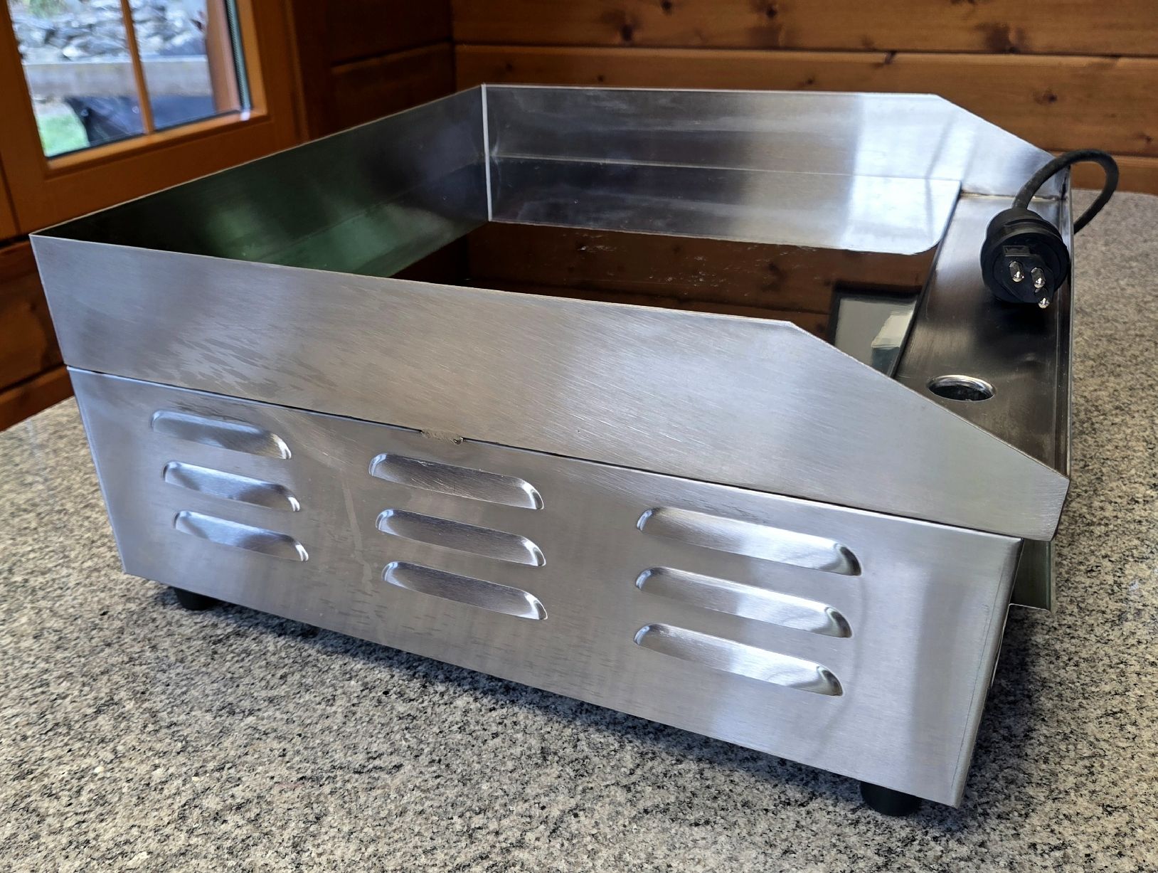 Weber Grils: Plancha électrique professionnelle Weber Home EGHI-D500 – D'occasion à Collombey par Babi85 2