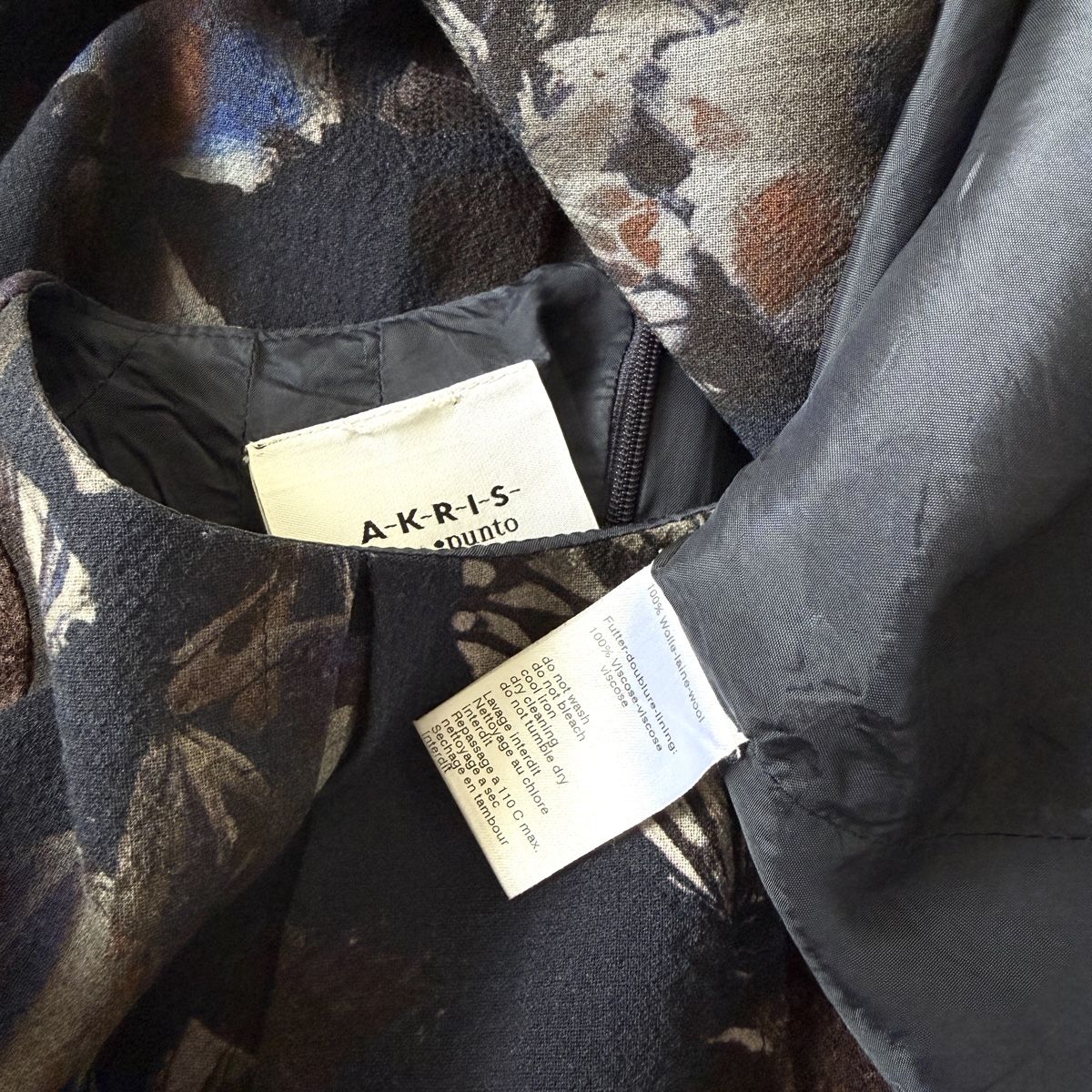 Akris Vestiti: AKRIS Wool Dress – Usato da Emmen venduto da Colette-Juliette 7