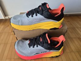 Neu: Altra Olympus 6 Gr 44