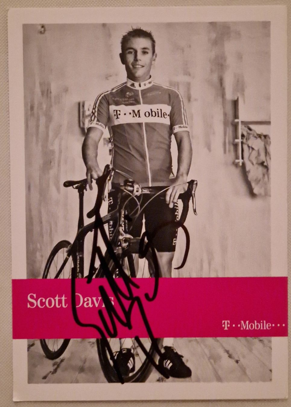 Autografi: Scott Davis original signierte Autogrammkarte – Usato da Menziken venduto da Autogramme