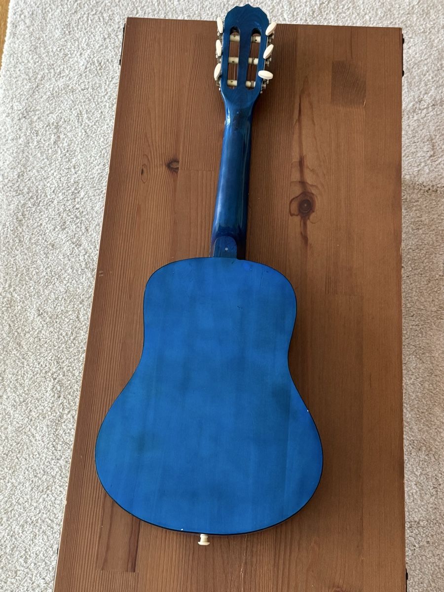 Musikinstrumente: Kinder - Gitarre – Gebraucht aus Zürich von Engine 2