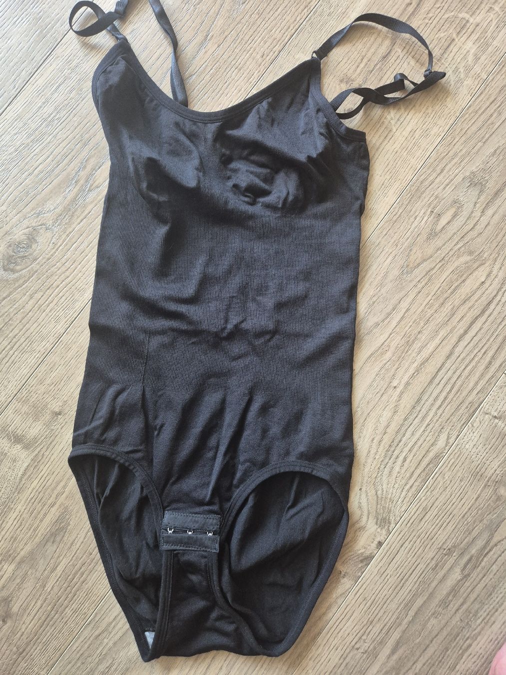 Top: Formender Body Schwarz & Beige Gr L NEU! – Nuovo (secondo la descrizione) da Oberbuchsiten venduto da Wilandra 2