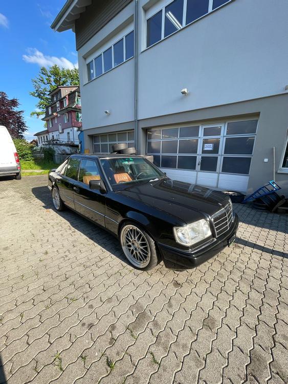 Mercedes Benz E280 W124