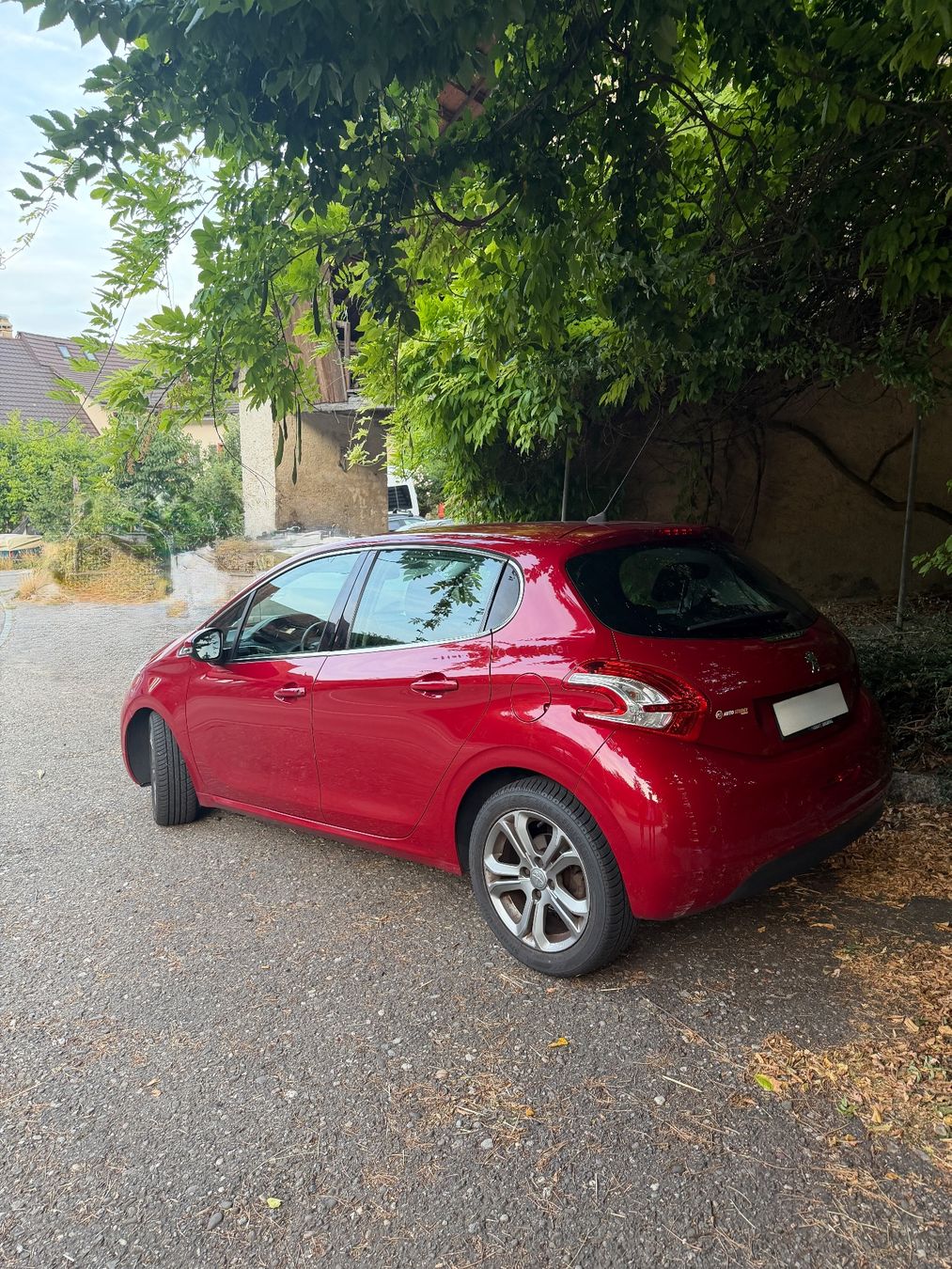 Peugeot Autos: Peugeot 208 1.6 VTi 2014 – D'occasion à Bad Zurzach par sam_22cl 2