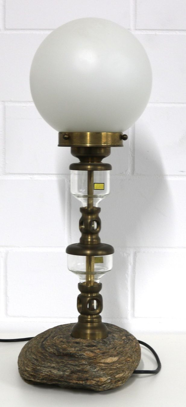 Lampade: Vintage Lampe auf Steinfuss – Usato da Volketswil venduto da brockipfannenstil 1
