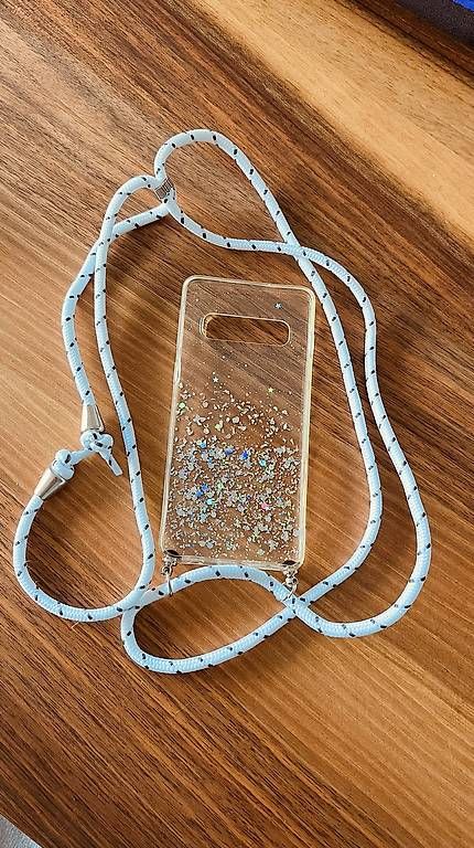 Cover & Protezioni schermo: Samsung S10 Natel Hülle – Usato da Düdingen venduto da Tibi1966