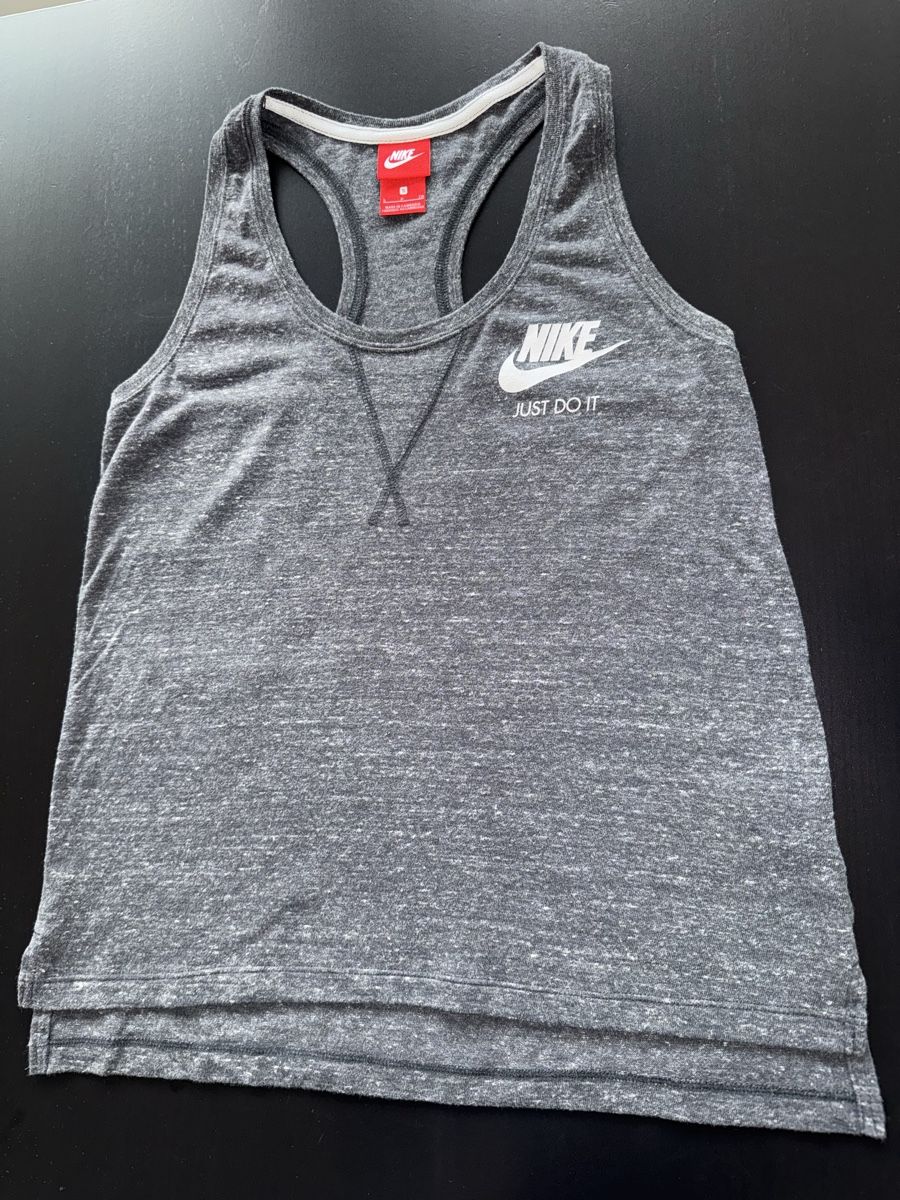 Nike Kleiderpakete: Nike Set Top und Shorts Grau Gr. S – Neu (gemäss Beschreibung) aus Zürich von Jen10 1