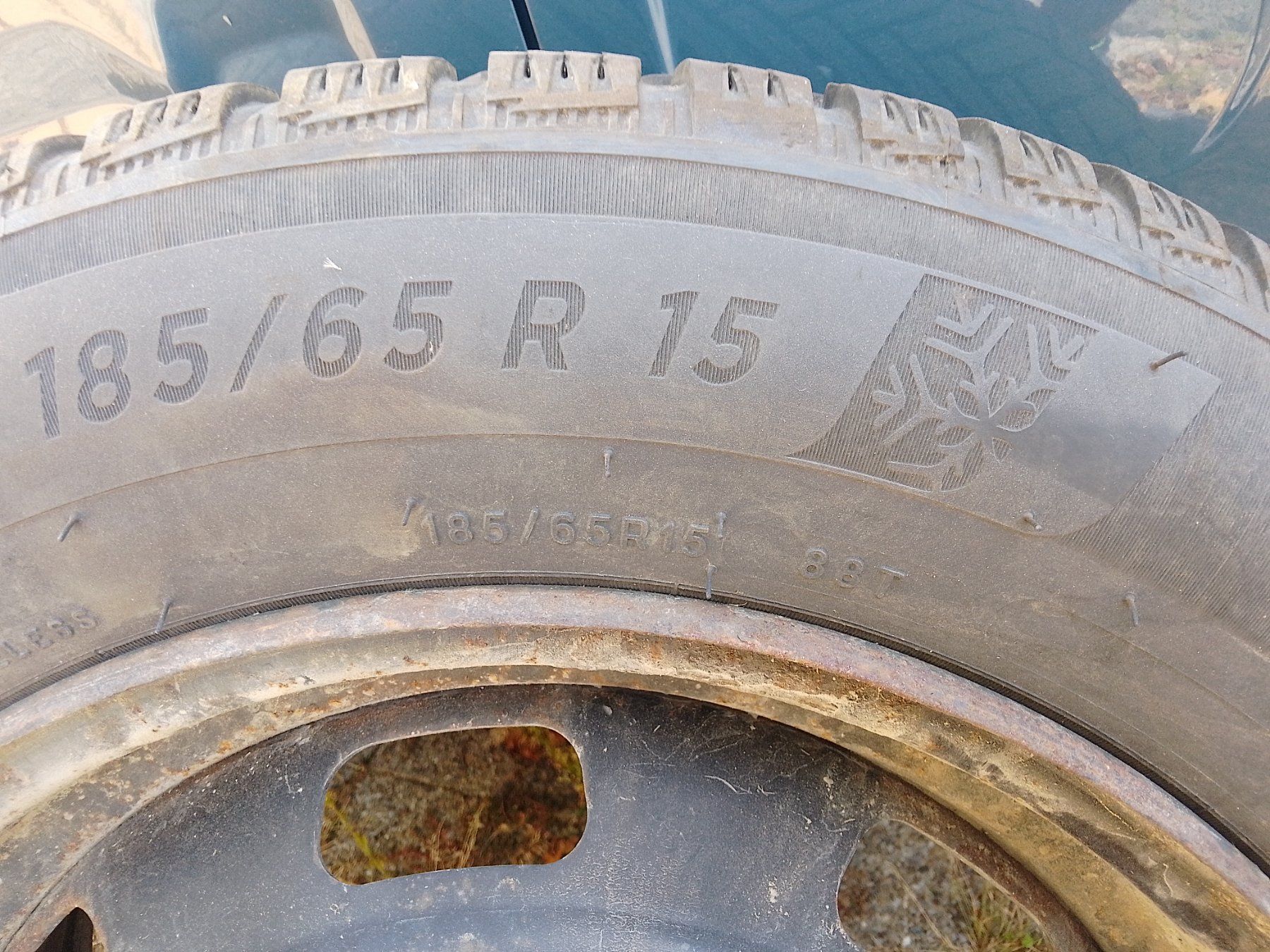 Pneumatici & Ruote complete: 4 Roues Peugeot 208 – Usato da Courrendlin venduto da fer_c8fp 1