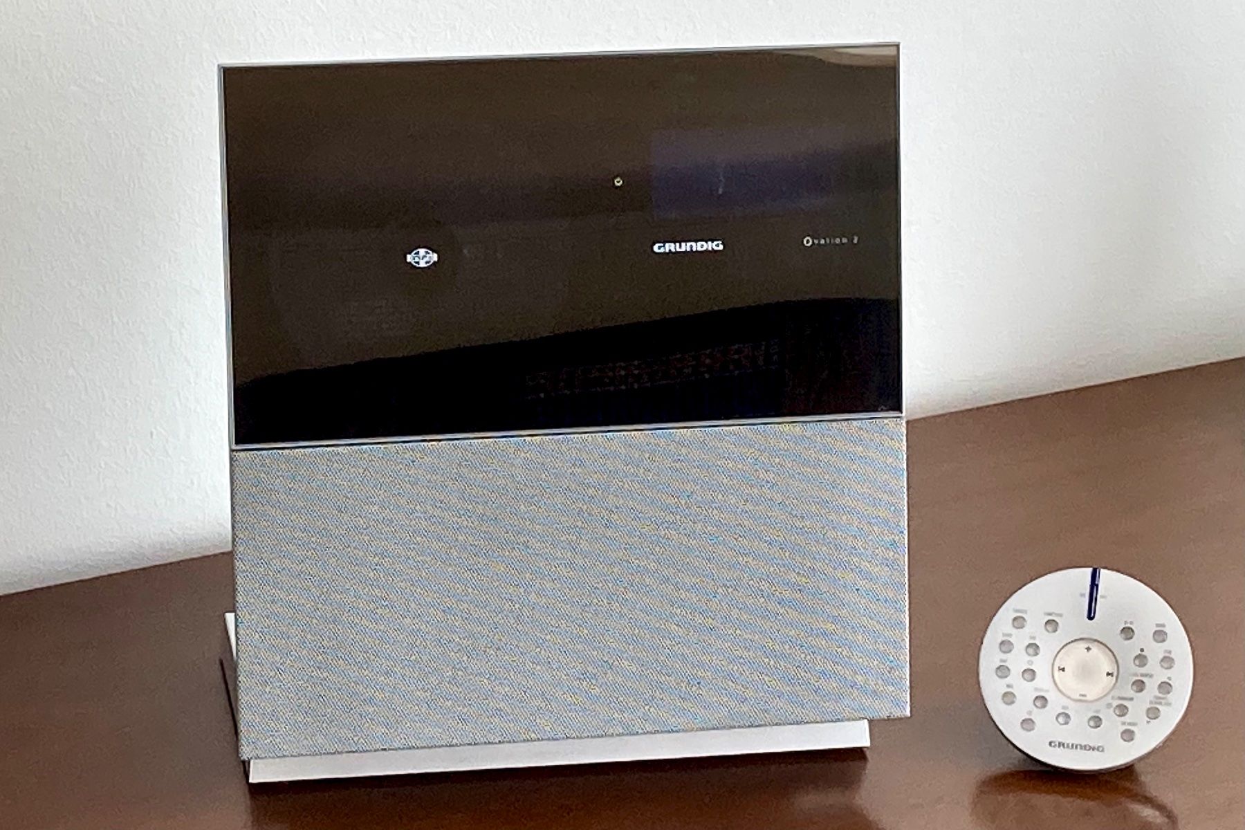 Grundig Radio: Musiksystem Grundig Ovation 2 CDS 7000 DEC – Usato da Zug venduto da HLECH 1