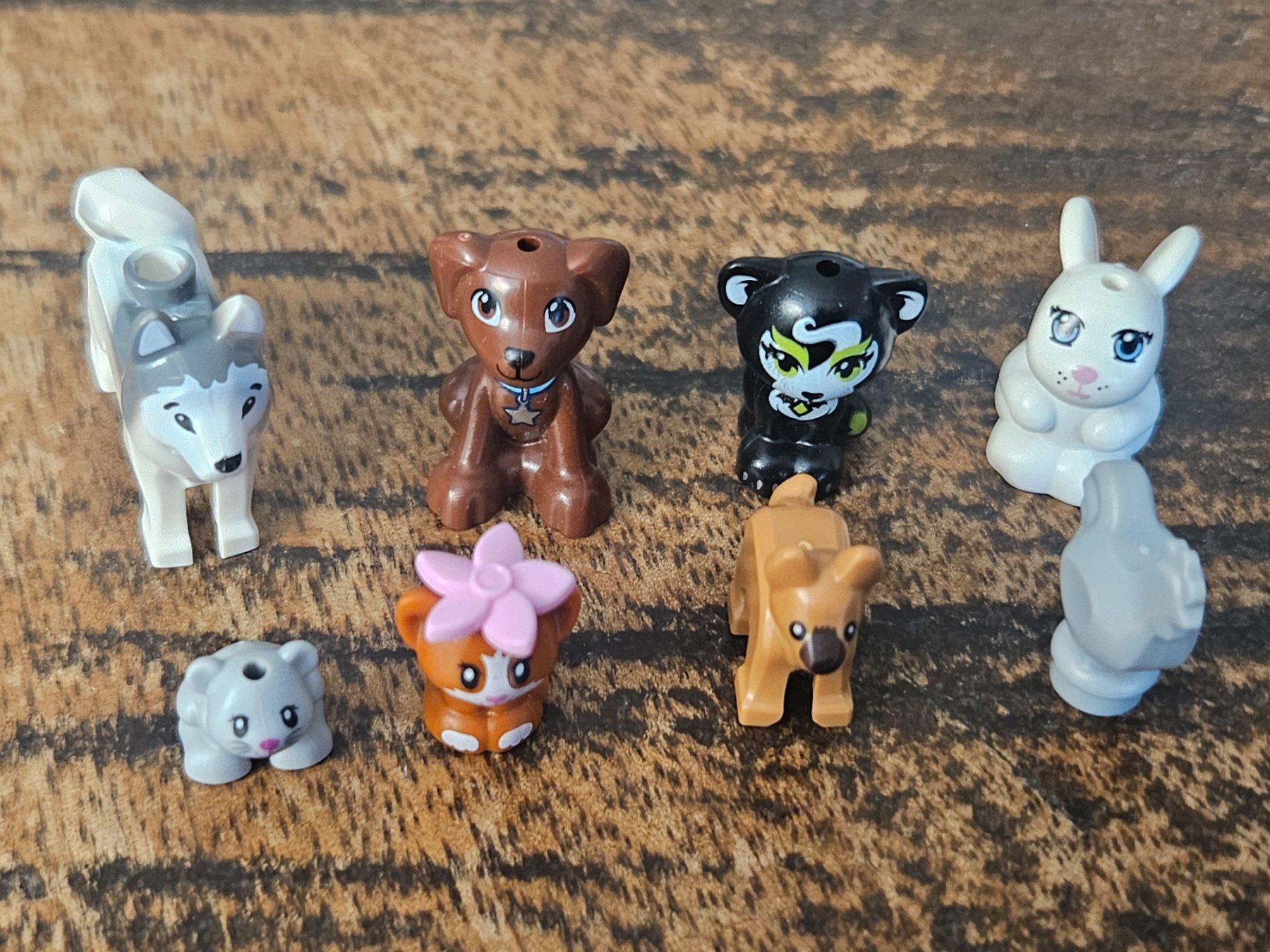 Lego Baukästen: lego  figurines  lot de 8 animaux – Gebraucht aus Confignon von Ecrofigs