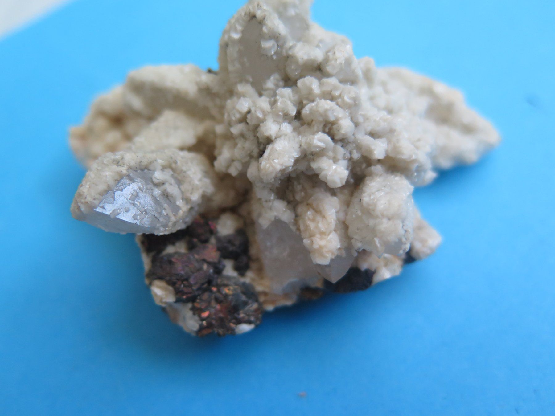 Minerali & Pietre curative: Quarz Stufe mit Pyrit und Dolomit – Usato da Schaffhausen venduto da Yamakana51L8736OQ8 6