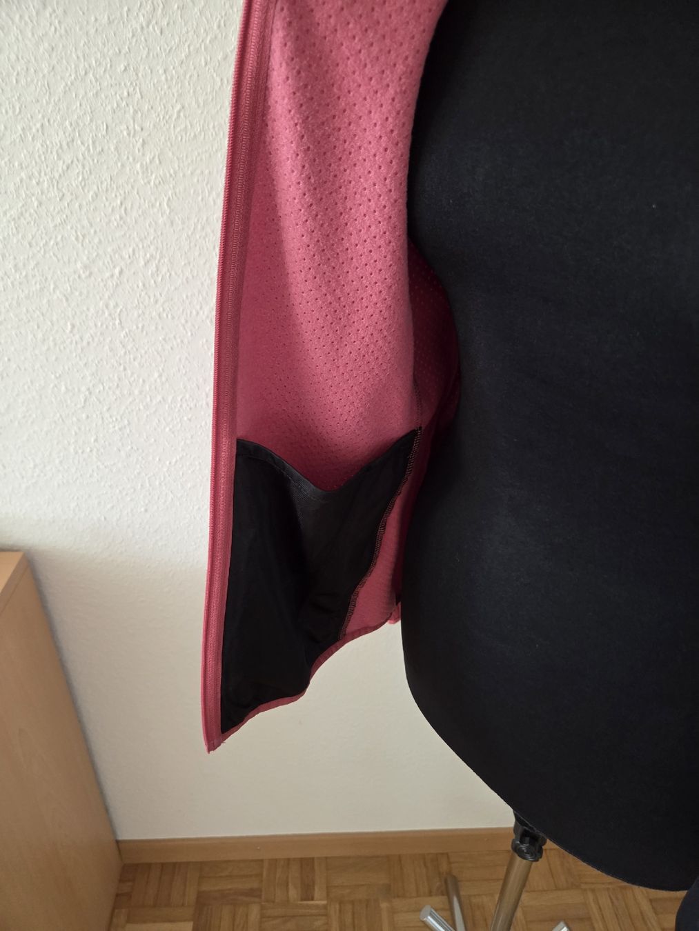 Jacken: Fleecejacke Damen rosa Grösse M, neu  – Neu (gemäss Beschreibung) aus Lupfig von olivenbaeumli 3