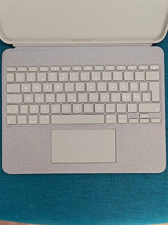 Claviers: Logitech Combo Touch 12.9  – D'occasion à Himmelried par Ammannch 3