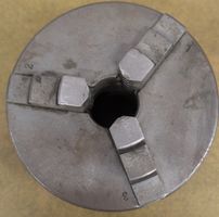 Dreibackenfutter d110