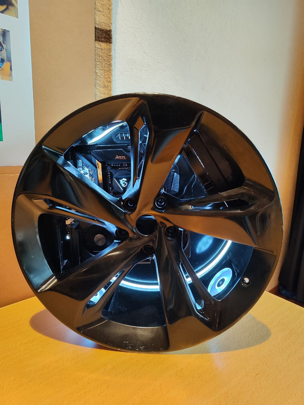 PC: Bentley Felgen Gaming PC – Nuovo (secondo la descrizione) da Birmensdorf ZH venduto da mar_78pp