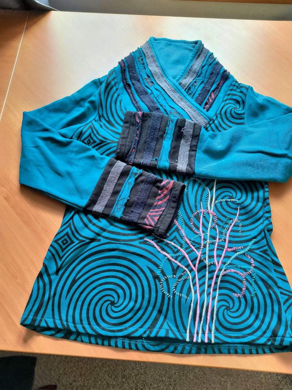 Maglioni & Felpe: Damen Pulli - Gekko Camden - S - Goa - Hippie – Usato da Untervaz venduto da Lyraia 1
