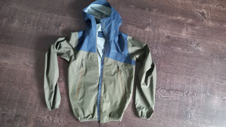 Regenjacke / Outdoorjacke meru Gr.S (neu)