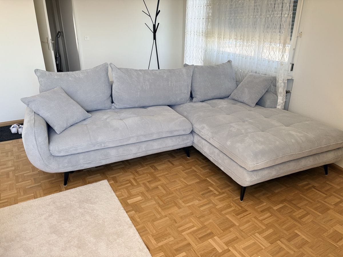 Divani: Couch “Wave” (Conforama) – Usato da Basel venduto da klo_n59g