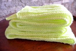 unisex rippschal *light green neon* 220 cm *neu
