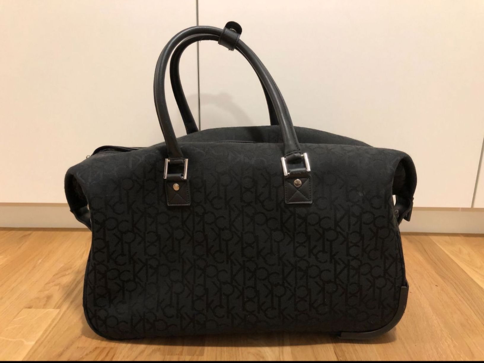 Calvin Klein Valigie: Reisetasche von Calvin Klein – Usato da Bellach venduto da mela_lela