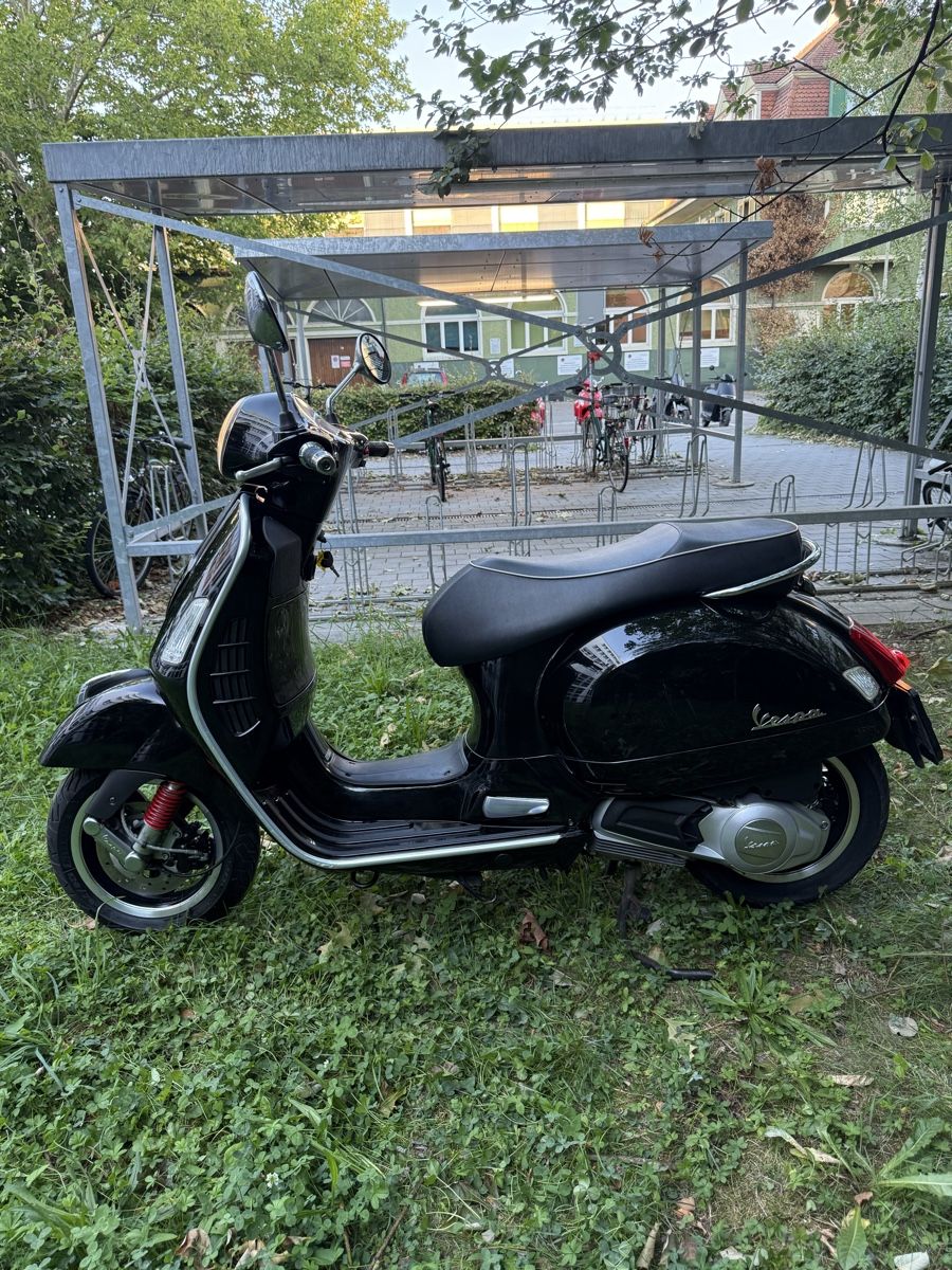 Piaggio Scooter: Piaggio Vespa GTS super125 – Usato da Winterthur venduto da Fabio_46 4