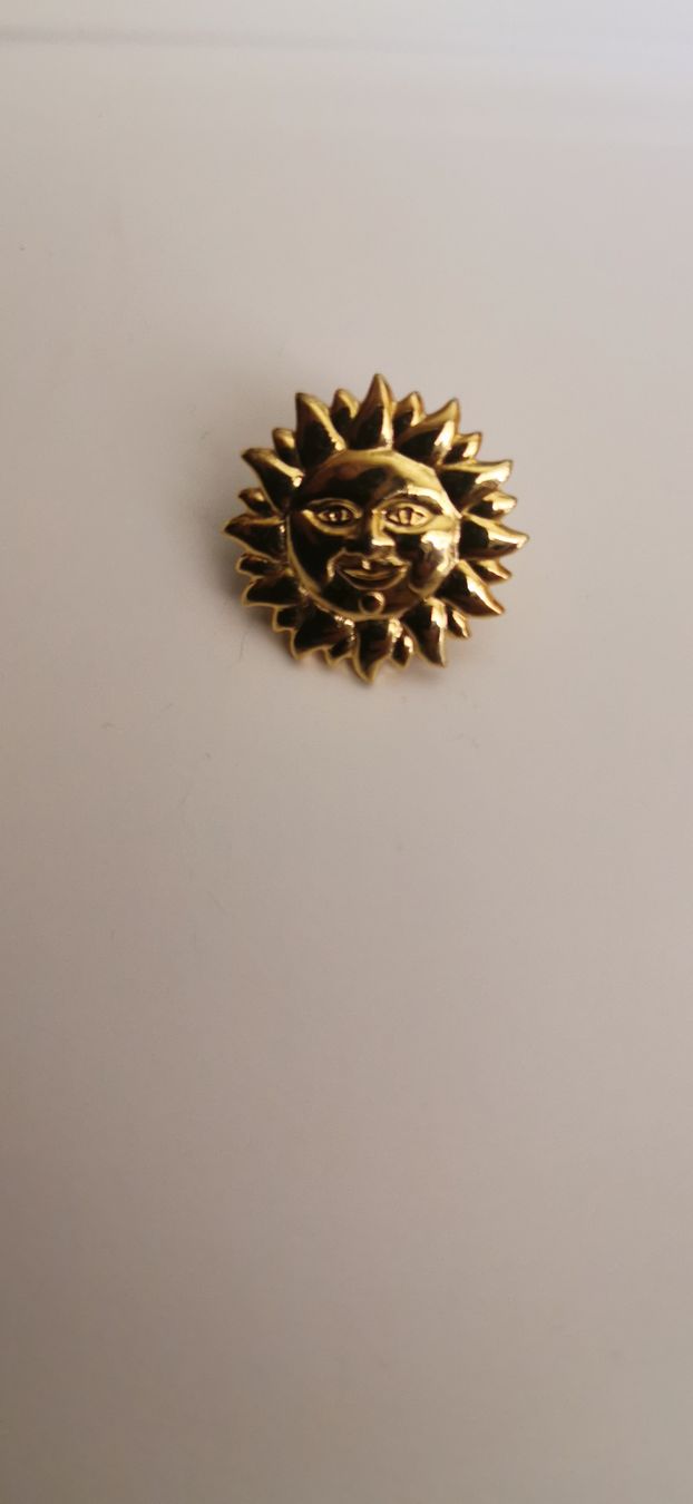 Placchette & Badge: Pin Soleil  – Usato da Genève venduto da vins50