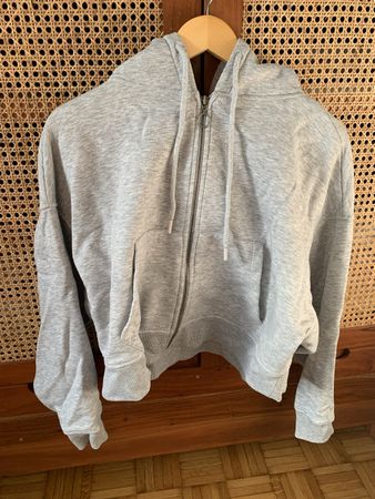 graue Jacke