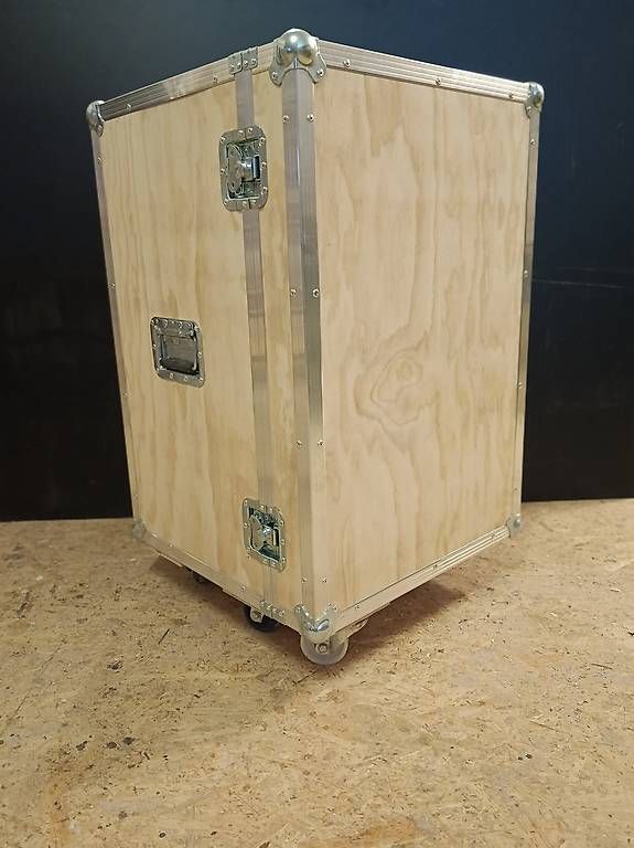 Transportkisten: Flight case neuf – Neu (gemäss Beschreibung) aus Sédeilles von dzep