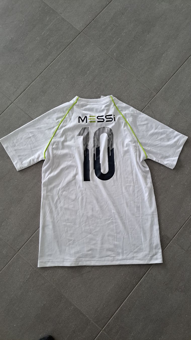 Adidas Leibchen & Hosen: Adidas Shirt Messi 10 - Gr. 176 – Neu (gemäss Beschreibung) aus Winterthur von Dream_of 1