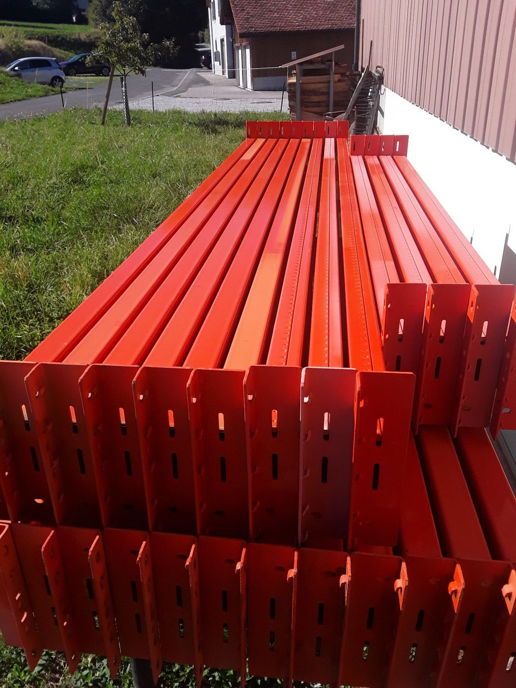Scaffali: Etagères, rayonnage a palettes. – Usato da Vulliens venduto da Pop81