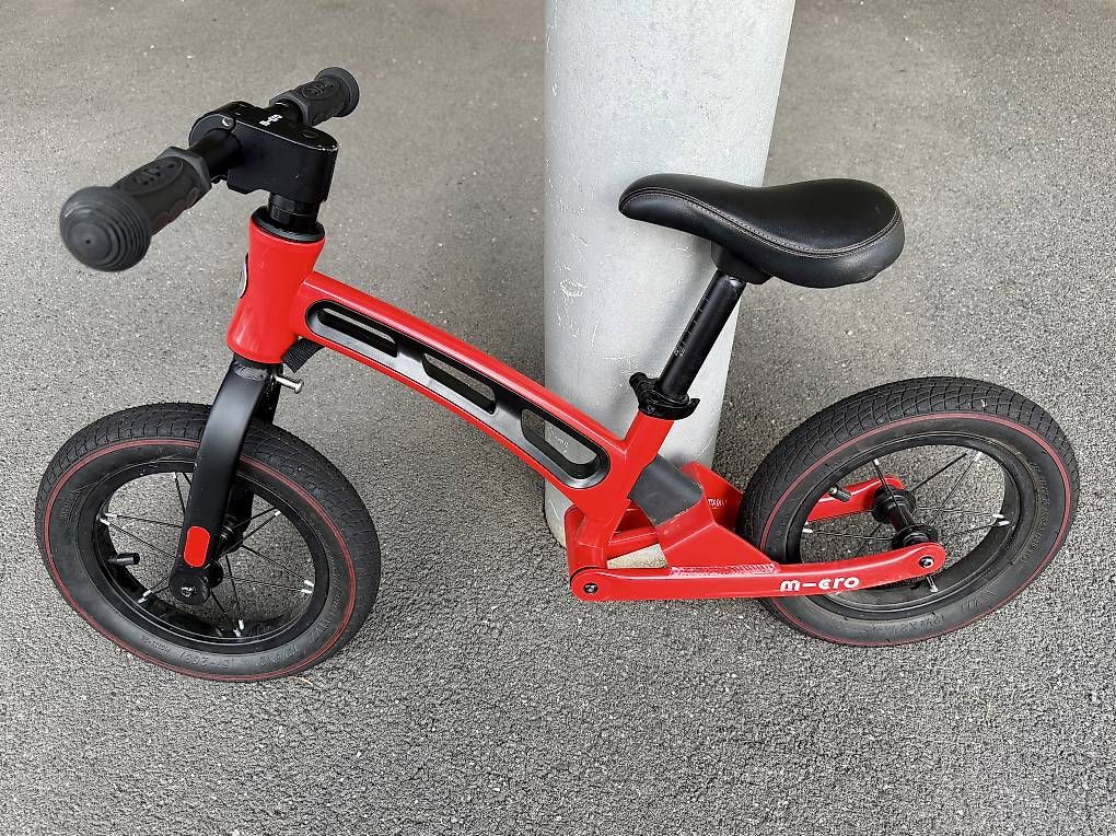 Veicoli per bambini: Laufrad MICRO in der Farbe ROT – Usato da Seewen (SZ) venduto da manuelit0 1