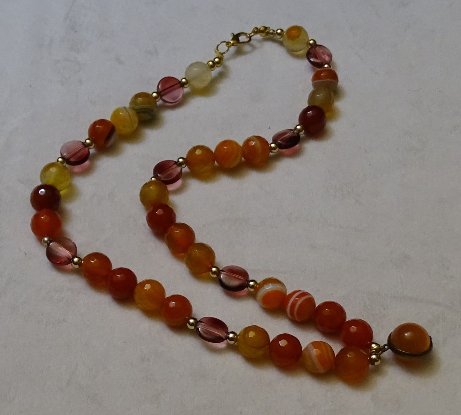 Catenine: .  ***TOP*** Perlenkette mit Anhänger ***TOP*** – Usato da Zofingen venduto da Felix459