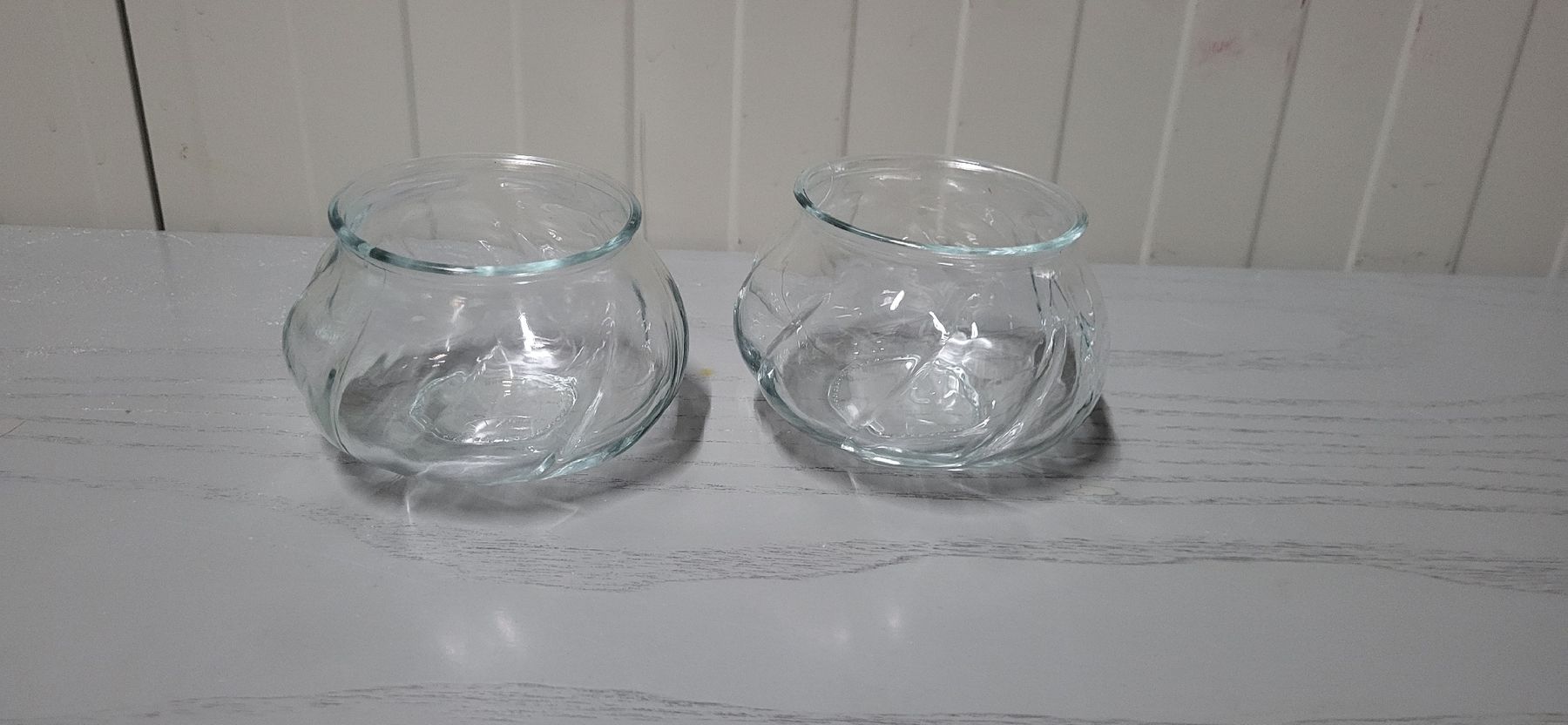 Tutte le decorazioni: 2 Glasvasen – Nuovo (secondo la descrizione) da Figino venduto da mayam63