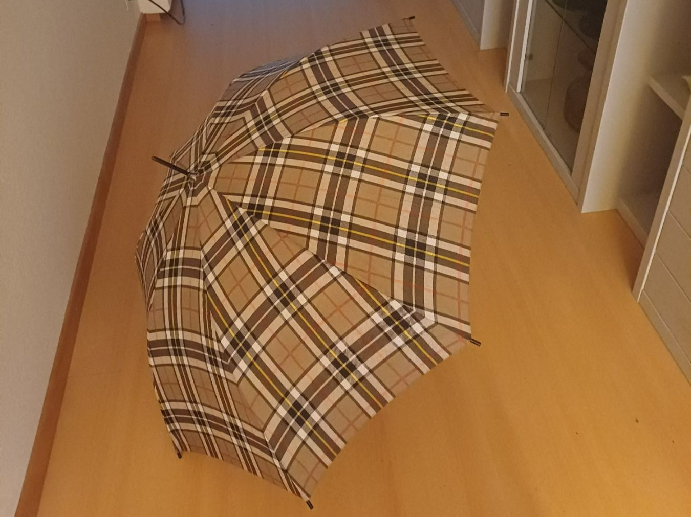Ombrelli: Herbstlicher Regenschirm, Karo Muster – Usato da Zürich venduto da carolina71 2
